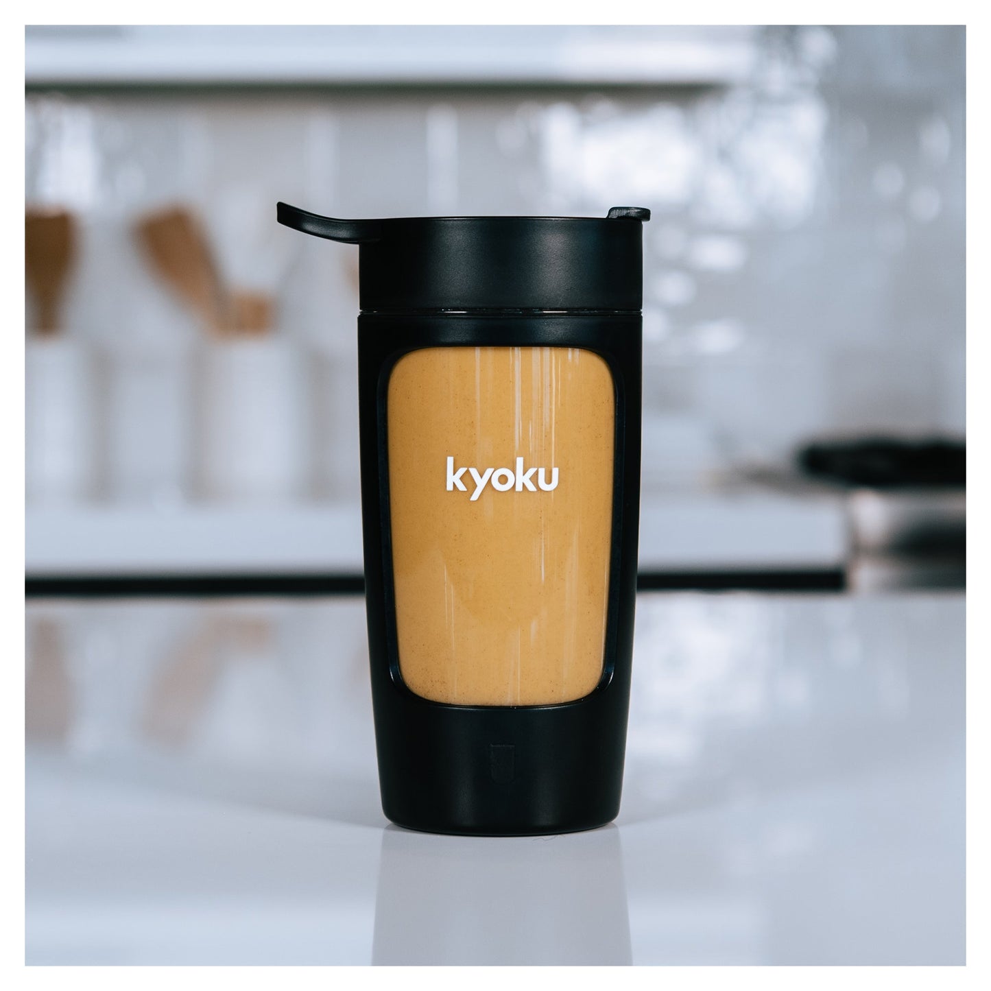 Kyoku 6 Pack Superfood Shake + Blender Bundle